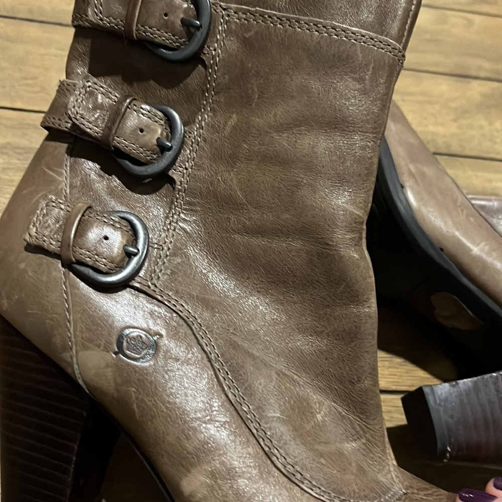 9.5 - Picture 3 of 4